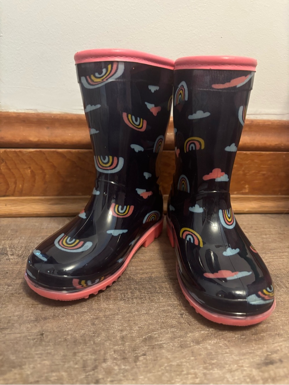 Girls rainbow rain boots size 9T